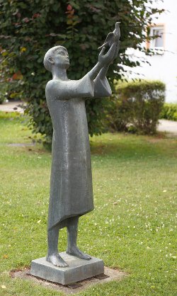 Gregor Kruk: Jüngling mit Taube