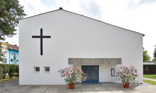 Evangelische_Kirche_Traunreut